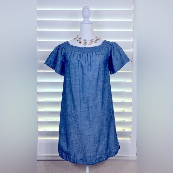 J. Crew Dresses & Skirts - J.Crew Chambray Dress Sz 00